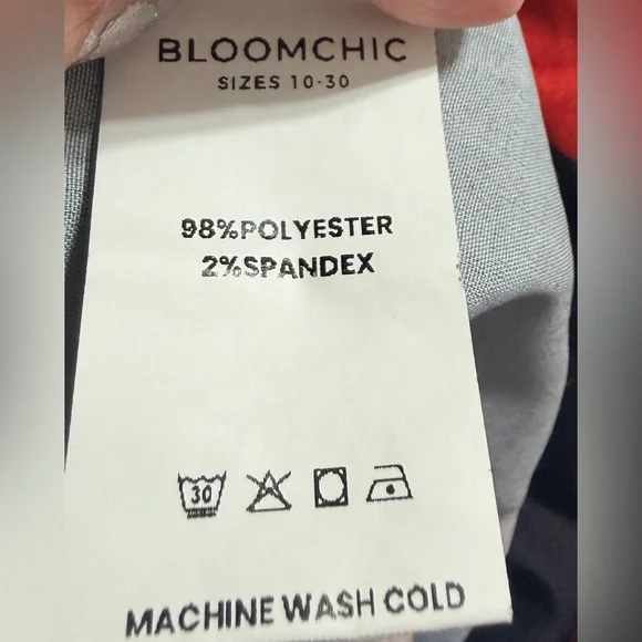 BloomChic Black Heart & Rose Print Wide-Leg Jumpsuit | US 18–20 - Picture 7 of 7